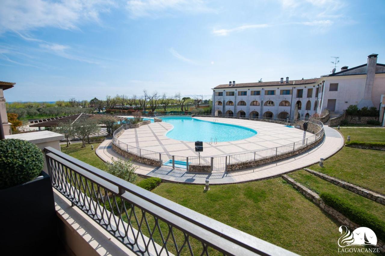 Appartamento Lago Blu Манерба-дель-Гарда Экстерьер фото